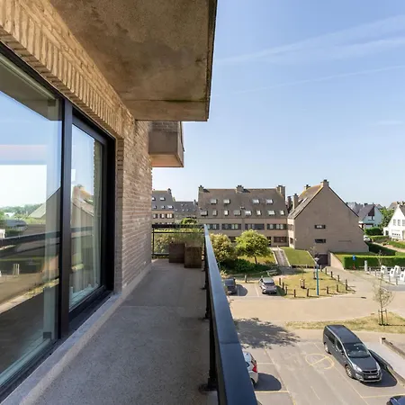 Zandstuyver Close By The Sea By Interhome Apartman